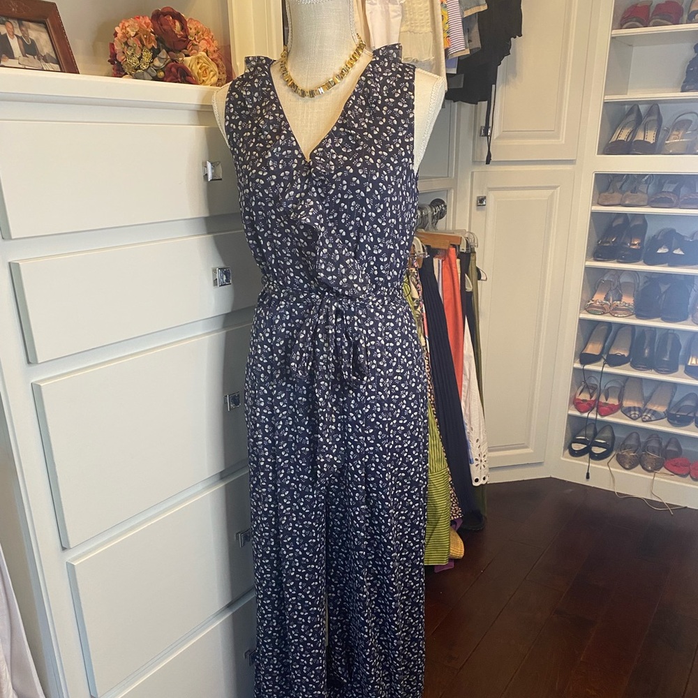 Point Sur JCrew Navy Floral V-Neck Jumpsuit w/Ruffle.  Size 4. NWOT